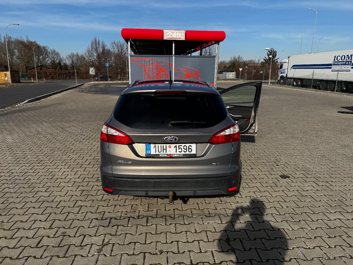 Ford focus 1.0tsi nova STK