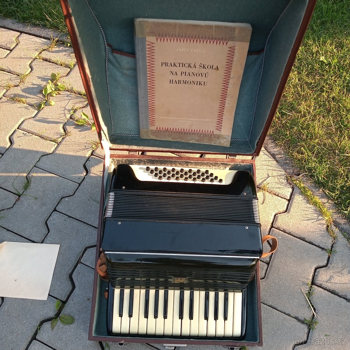 Prodam pianovou harmoniku