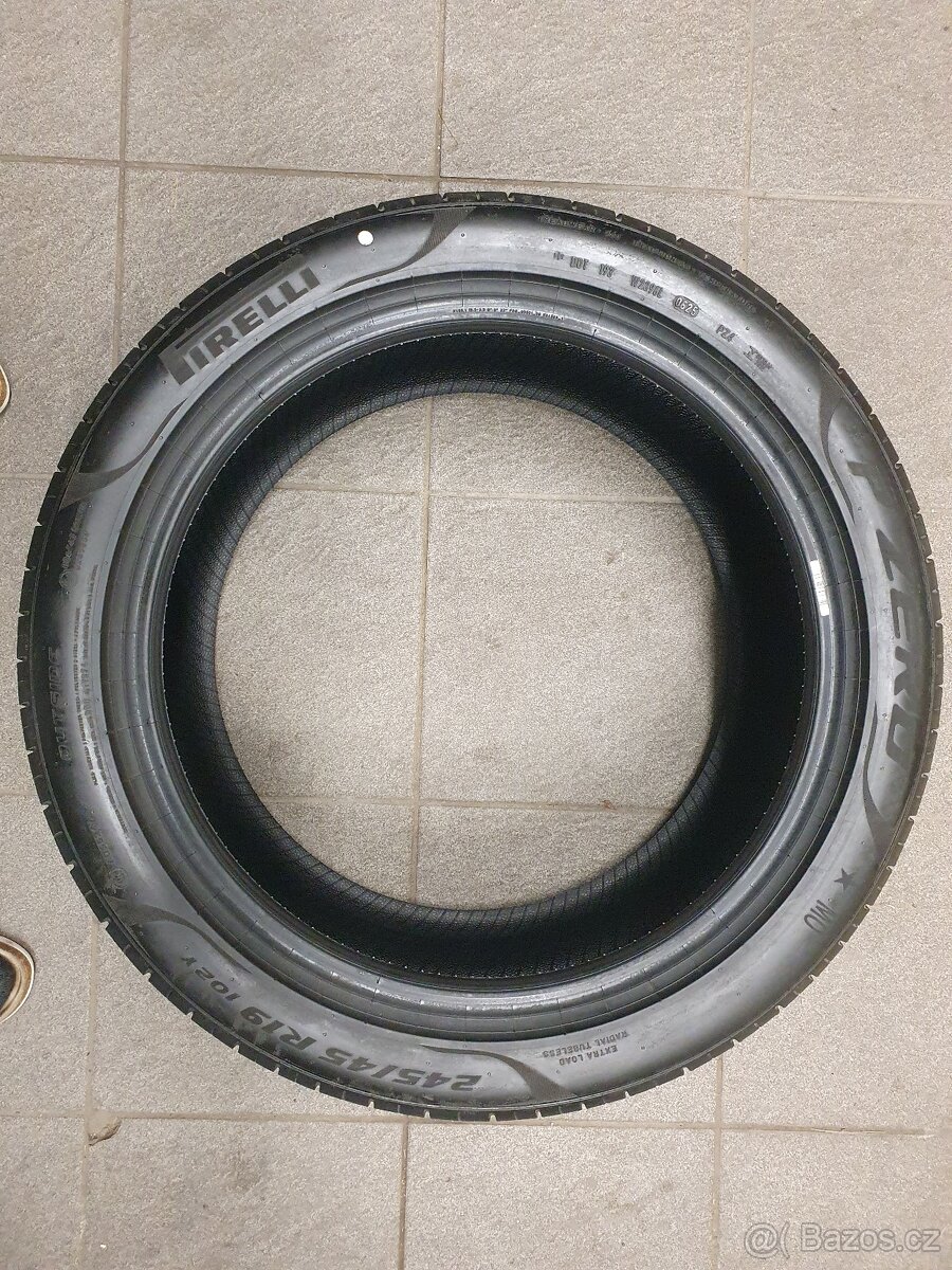 Sada pneu Pirelli P ZERO (PZ4) 245/45 R19 102Y