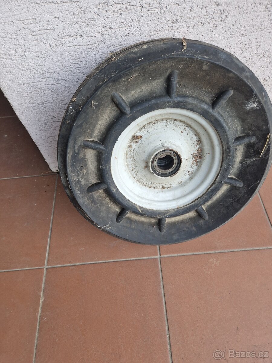 Prodám kolo 400mm pryžové