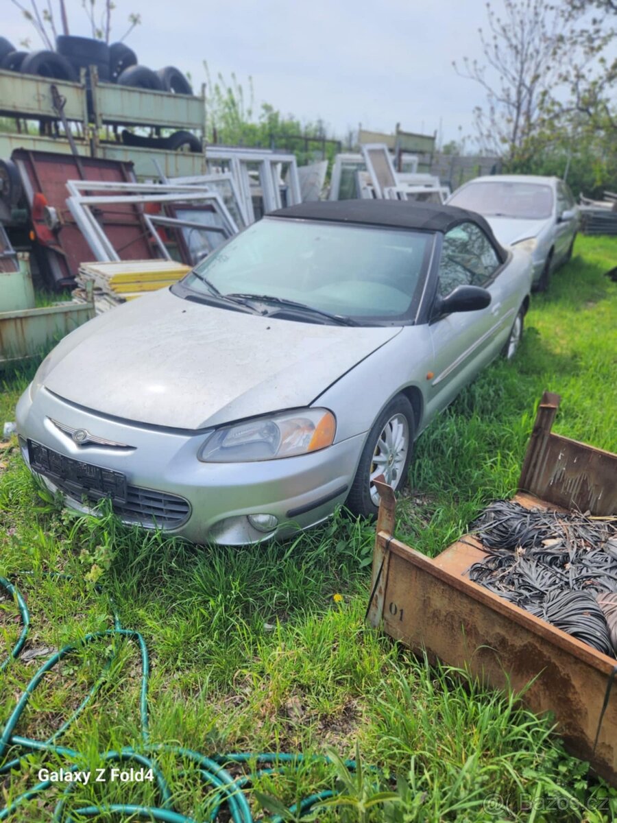 Chrysler Sebring na náhradní díly