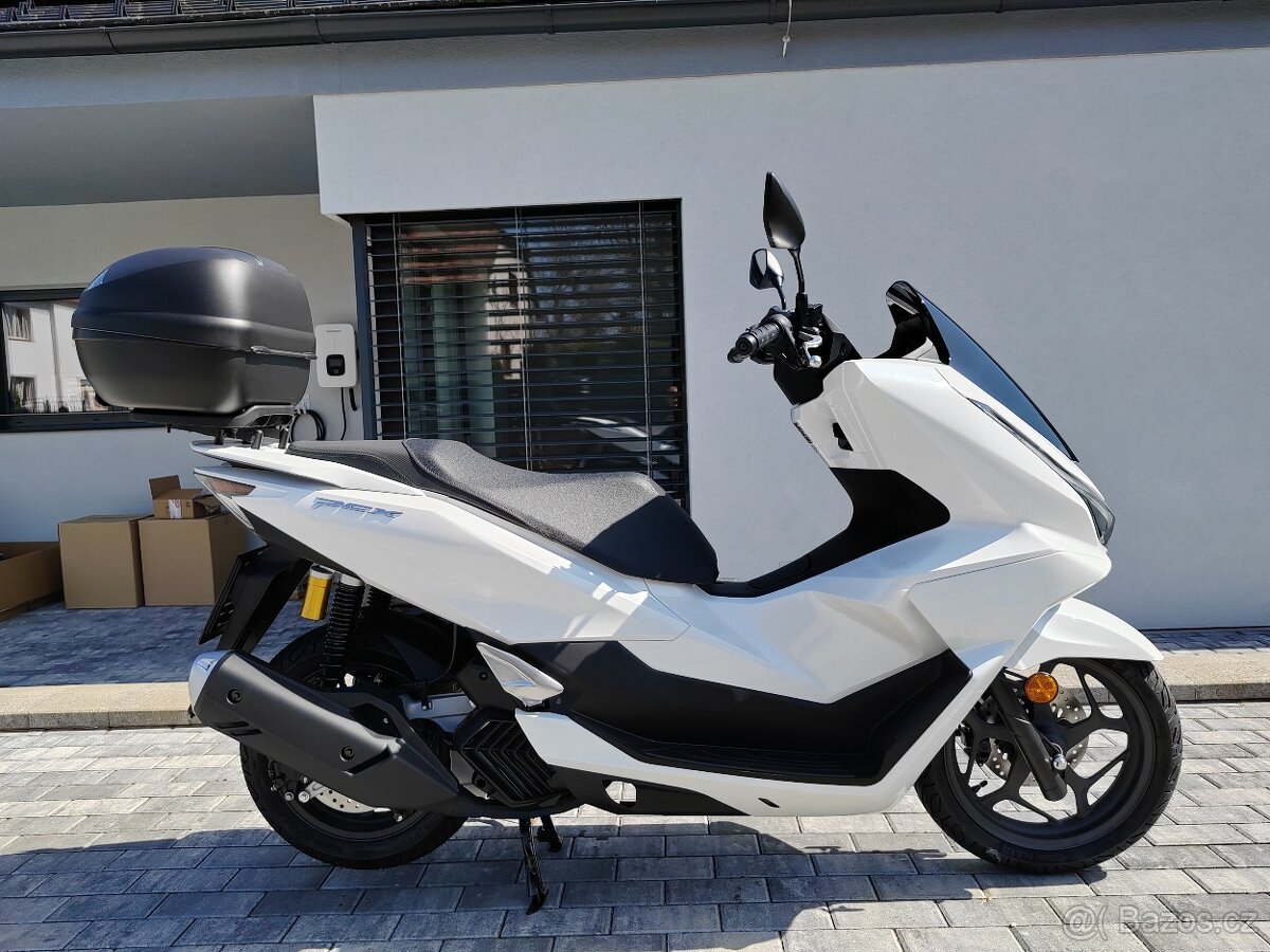 Honda Pcx 125 Dx -ČR 6let záruka Bílá