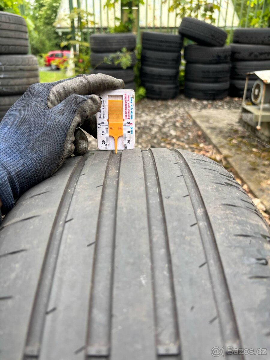 Letní pneu 215/55 R17