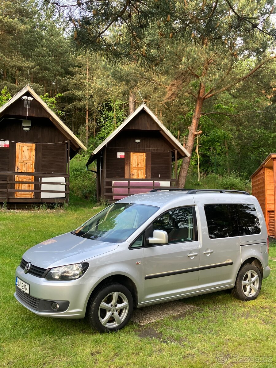 VW CADDY 2 TDI 103 KW 7 míst