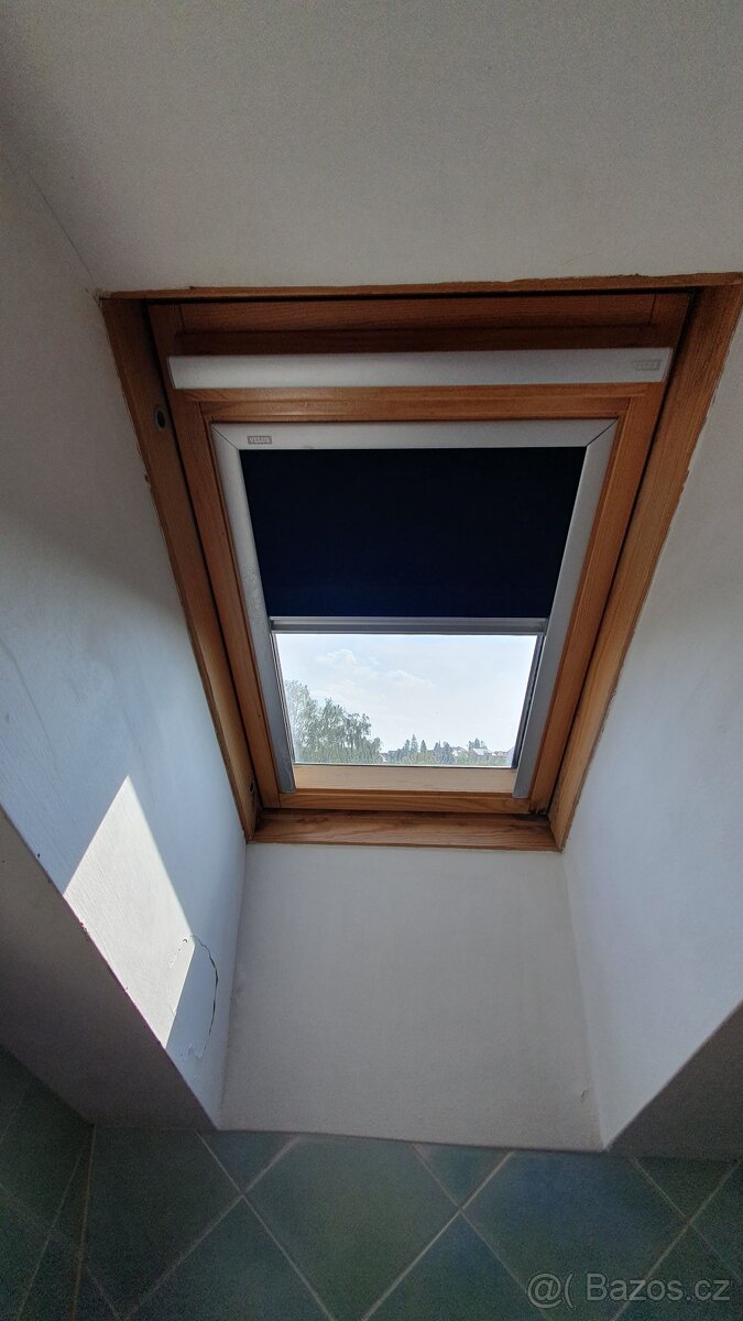 Zcela zatemňující roleta Velux DKL C02