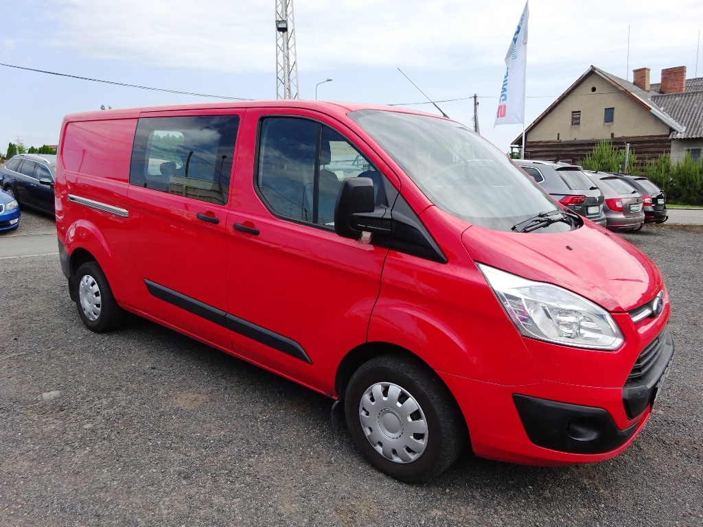 TRANZIT Custom 2,2 TDCi -119.590km- 6míst-1.Maj.-ČR-Serviska