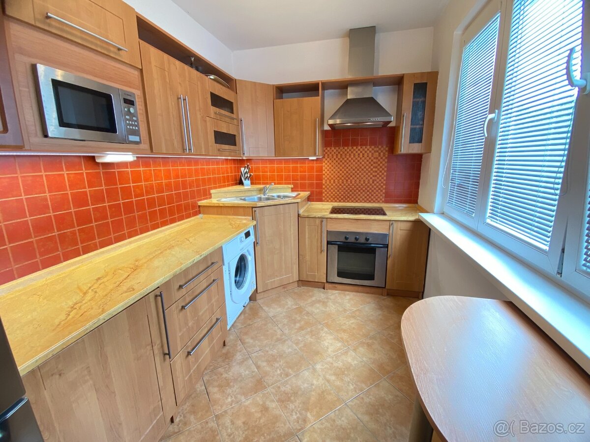 Prodej bytu 2+1, Hranice, ul. Obránce míru, 53 m2