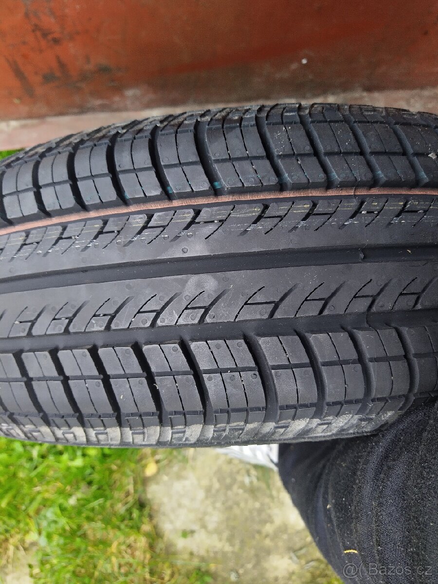 Prodám rezervní kolo na Ford fiesta 14"
