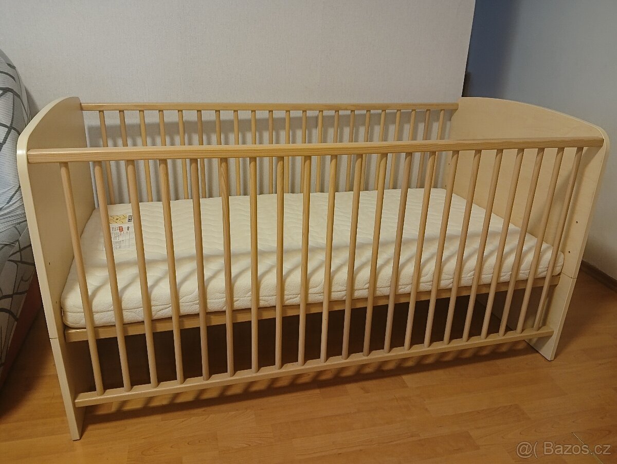 Dětská postýlka
