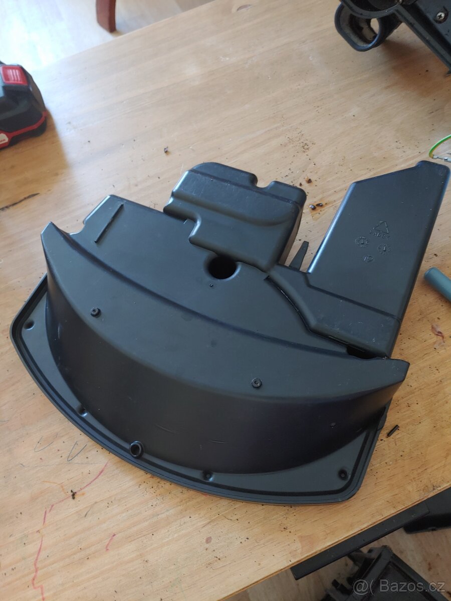 Spodní miska delonghi 2600