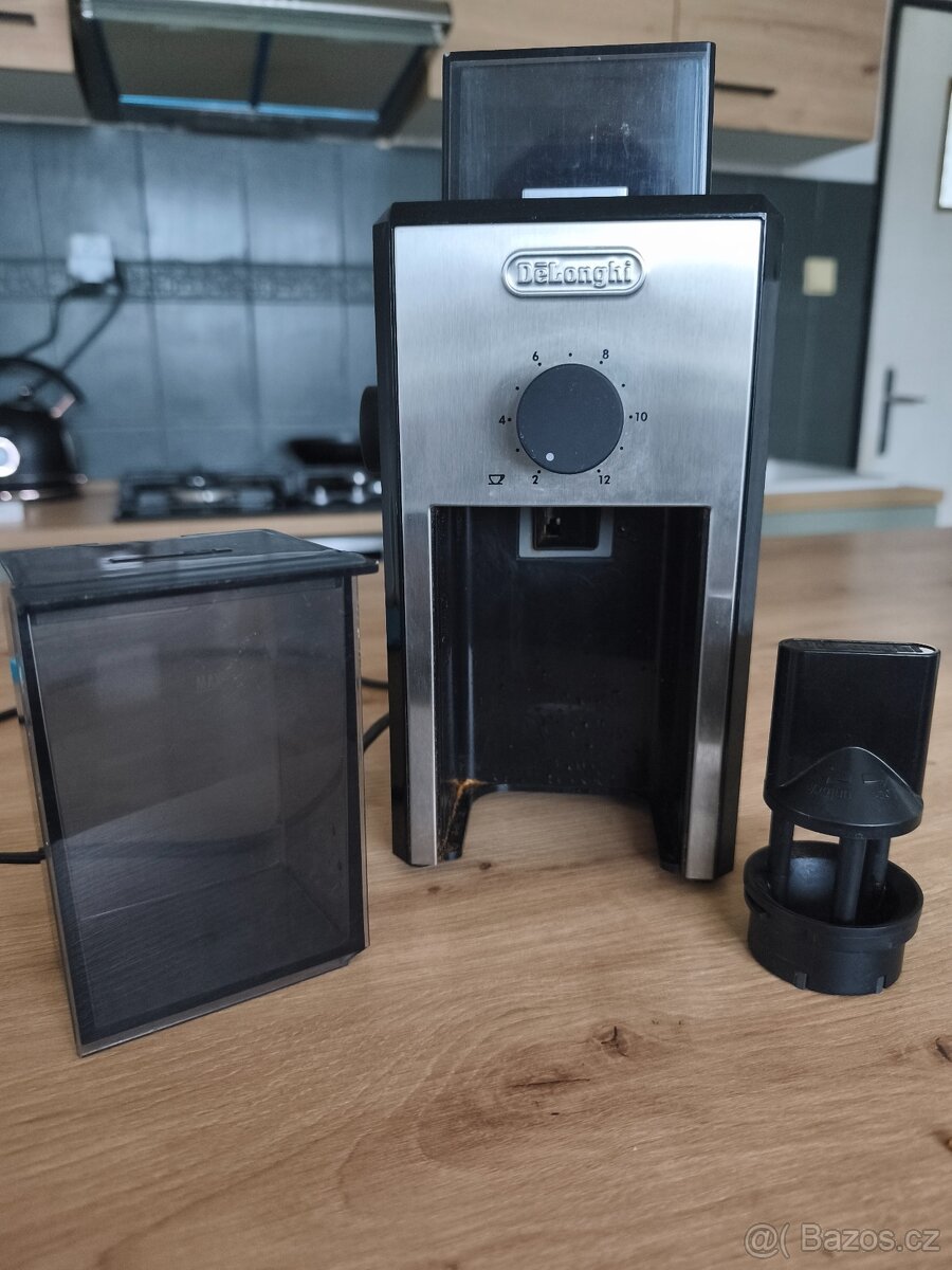 Elektrický mlýnek na kávu De'Longhi