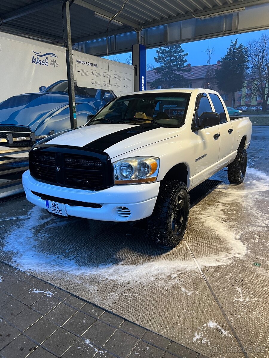 Prodám Dodge RAM 1500