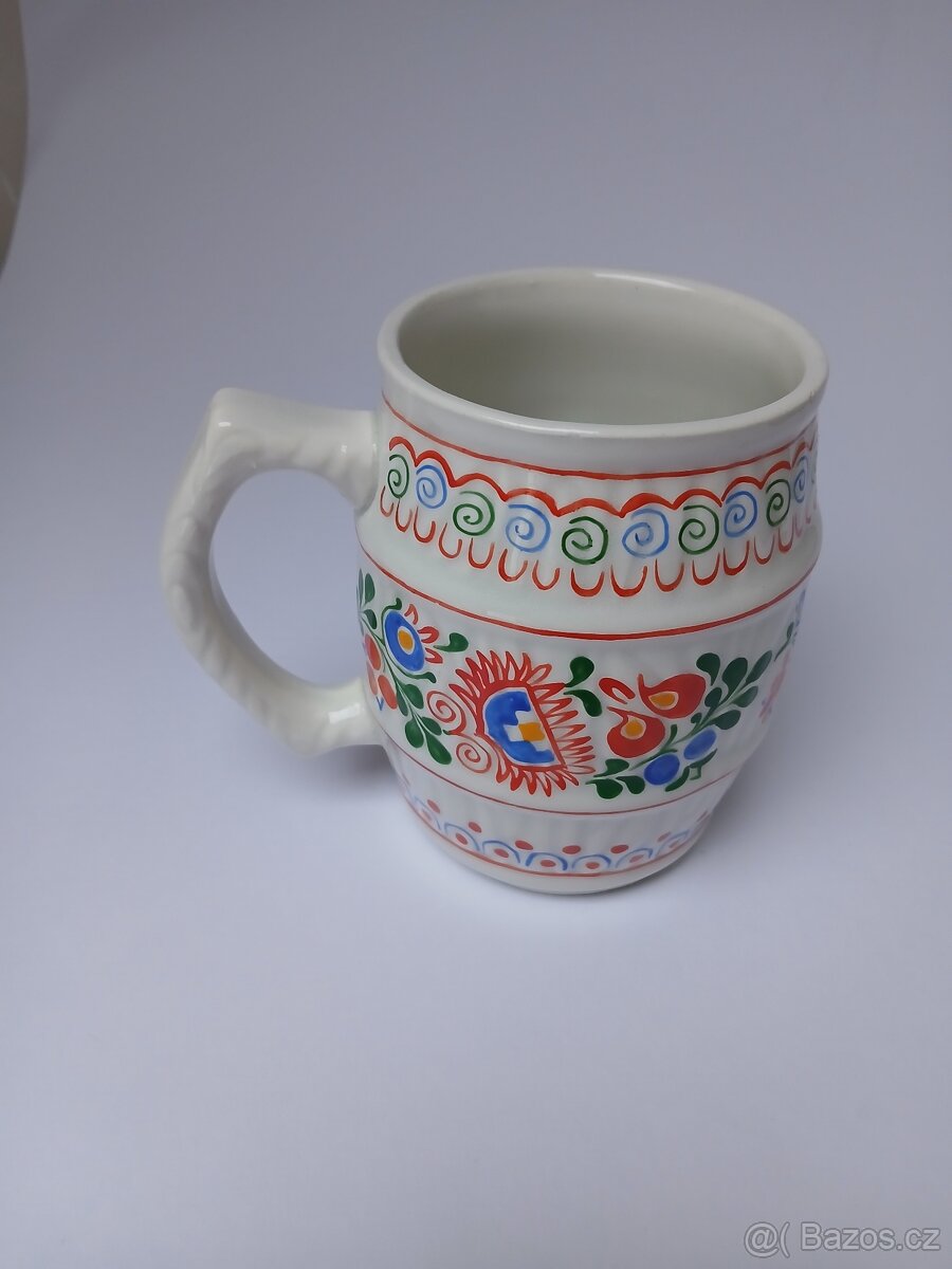 Keramický malovaný půllitr