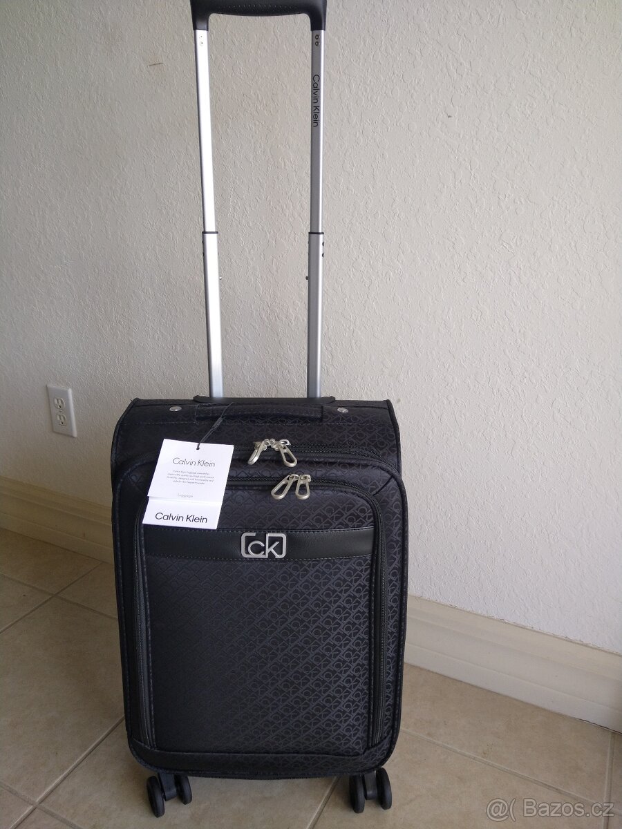 Calvin Klein - kabinové zavazadlo.