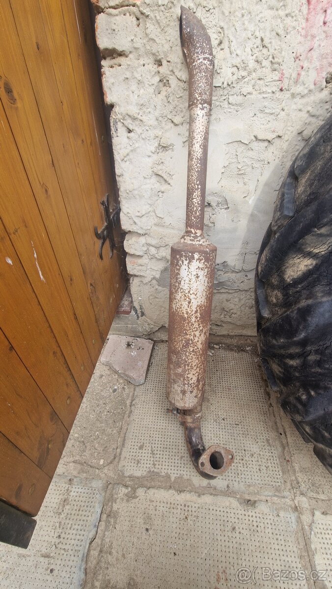 Výfuk, komín, zetor 3011