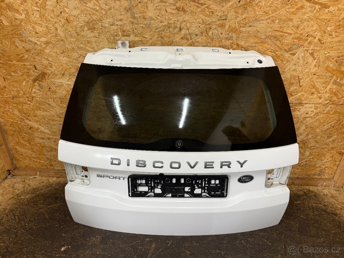 PÁTÉ DVEŘE KUFRU LAND ROVER DISCOVERY SPORT 2017