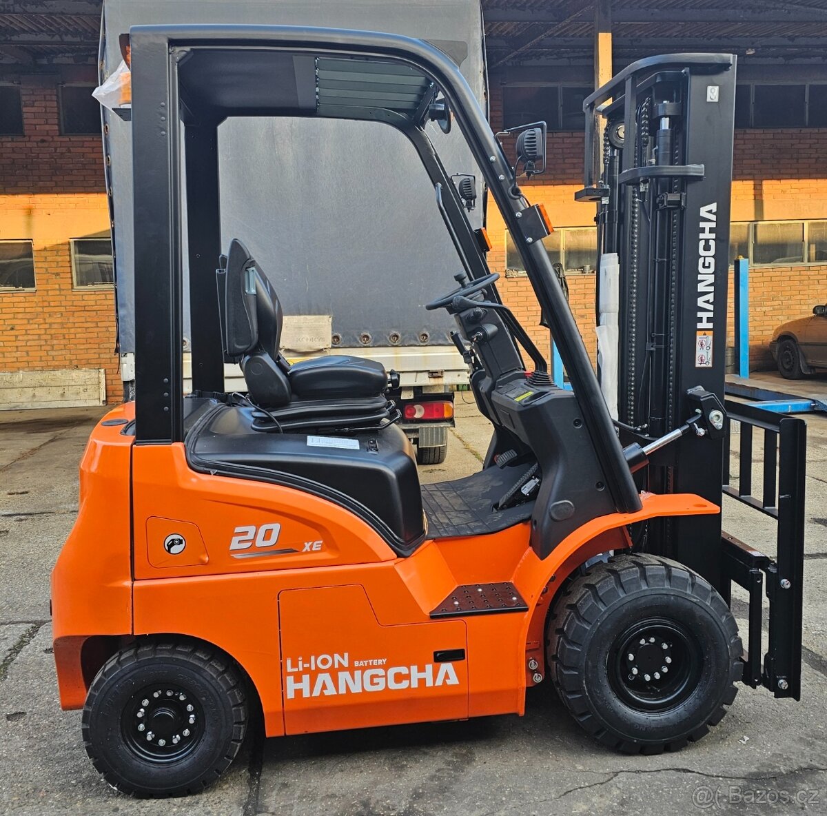 Nabízím: Elektrický vysokozdvižný vozík Hangcha XE20