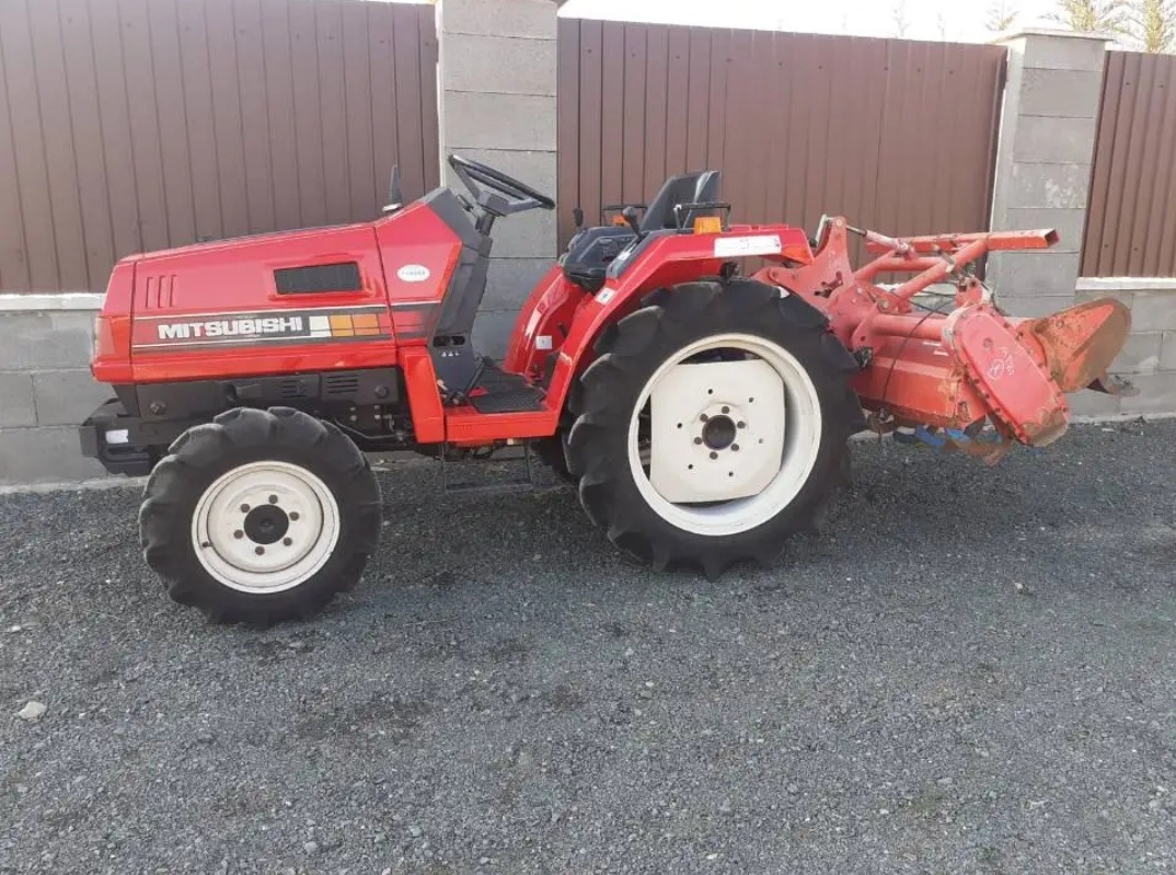 Malotraktor Mitsubishi 4x4