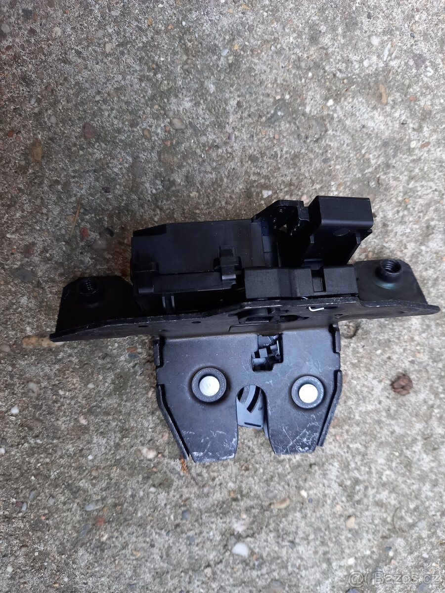 Originální zámek 5. dveří Opel číslo dílu: YR00237080