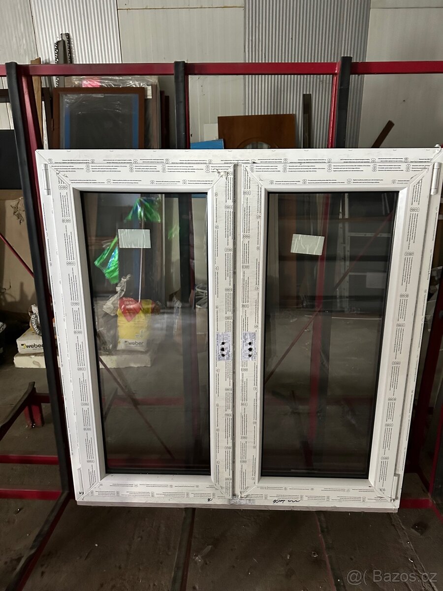 Prodám nové plastové okno š. 1200mm v. 1270mm