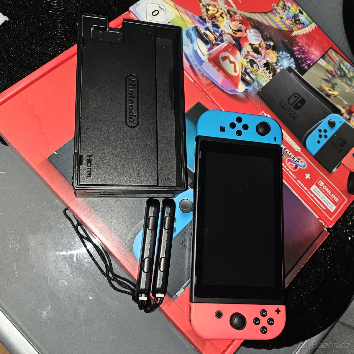 Nintendo Switch 32GB Console Mario Kart 8 Deluxe Bundle
