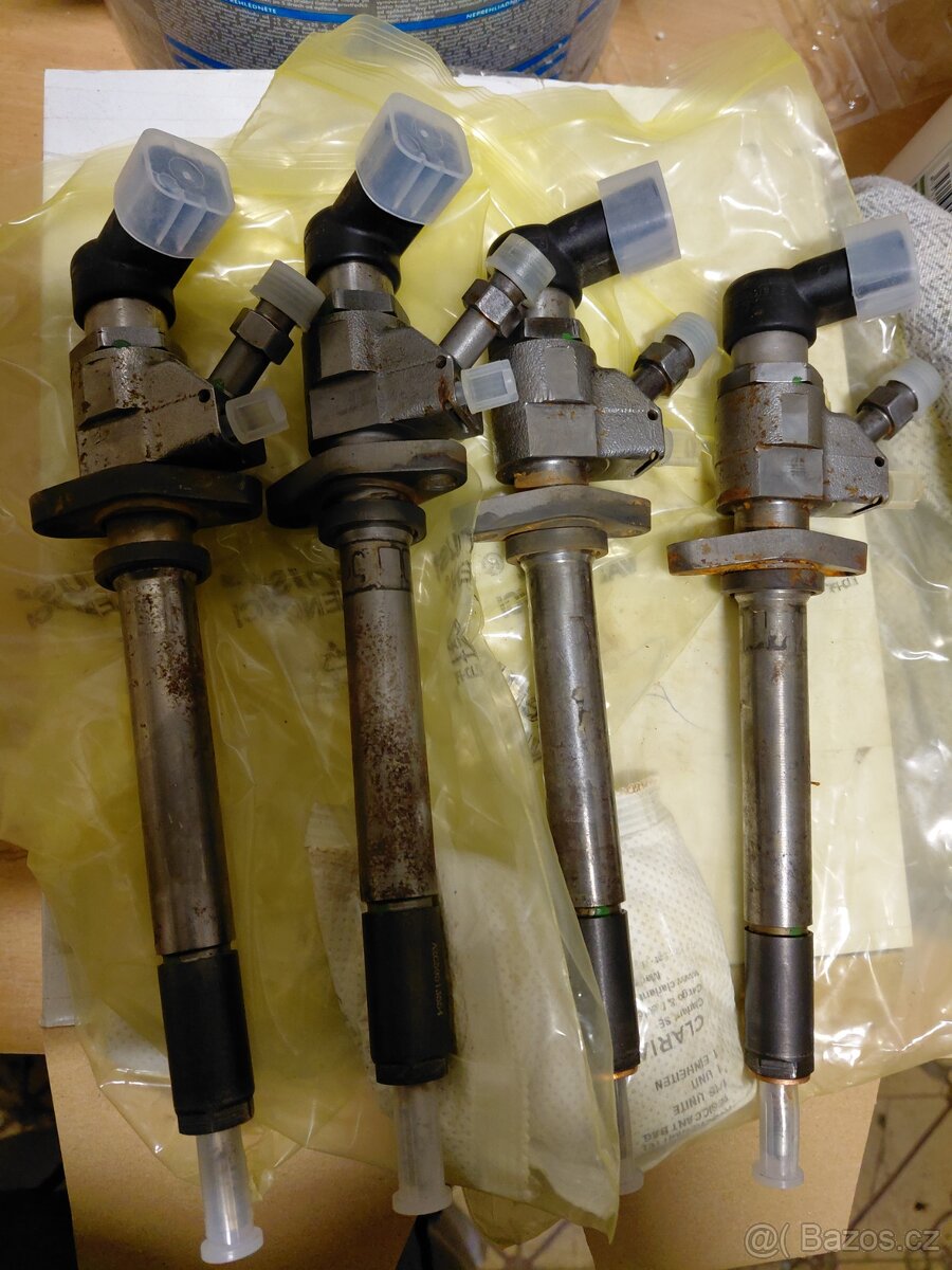 Prodám sadu 4 ks repasovaných (REMAN) vstřikovačů Siemens /