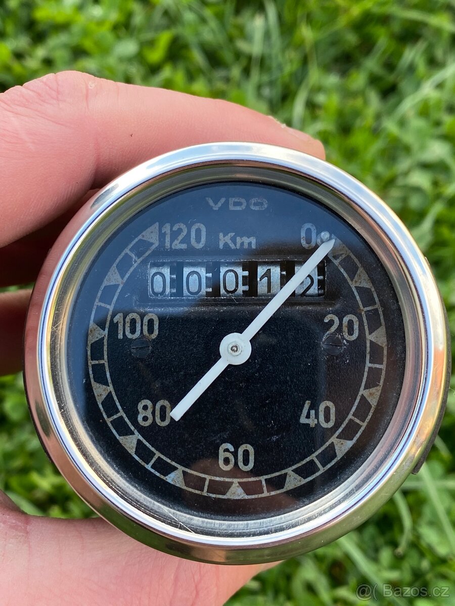 Tachometr VDO