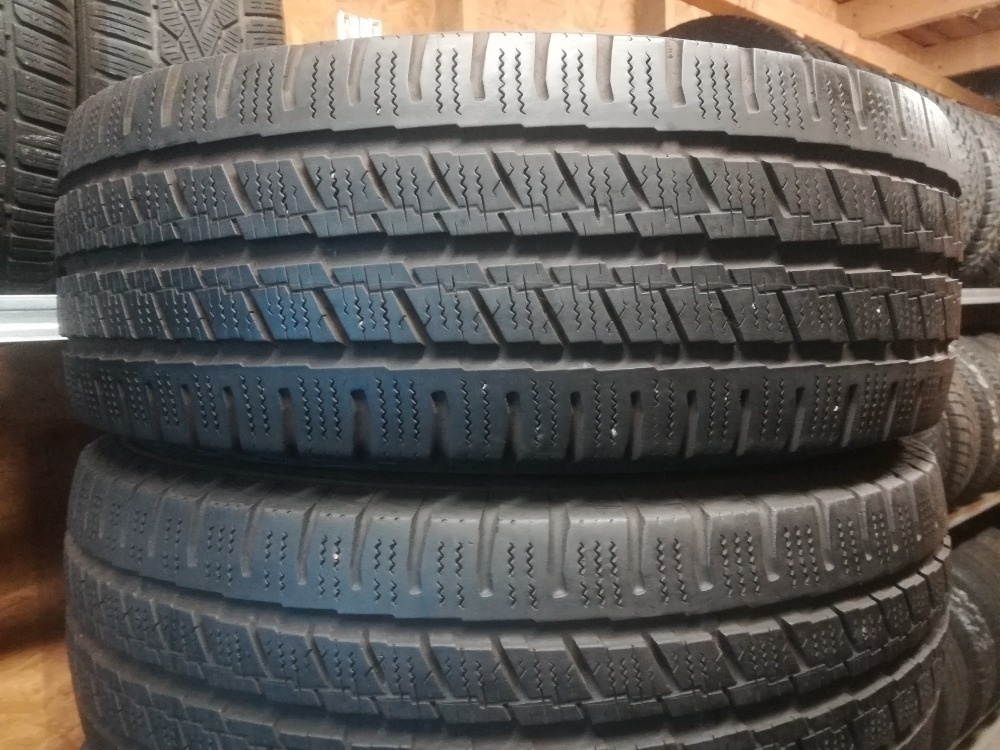 215/65 R16C BARUM (3012)