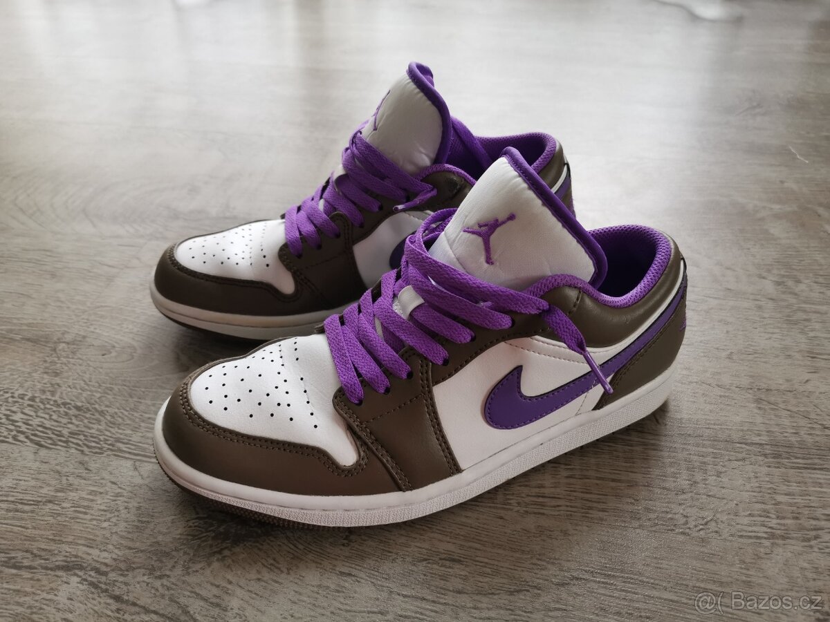 NIKE Jordan 1 Low Purple Mocha