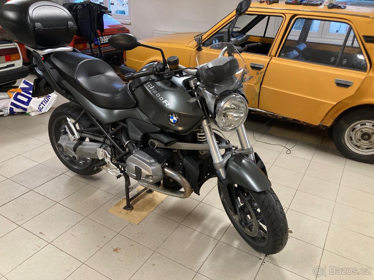 BMW R1200R