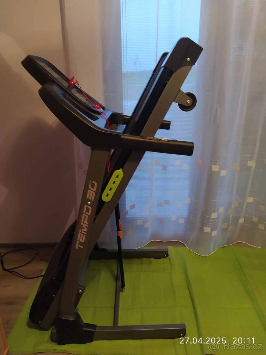 Běžící pás Housefit Tempo 30