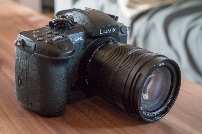 Panasonic Lumix DC-GH5 + 12-60mm LEICA F2,8-4,0 DG Vario-Elm