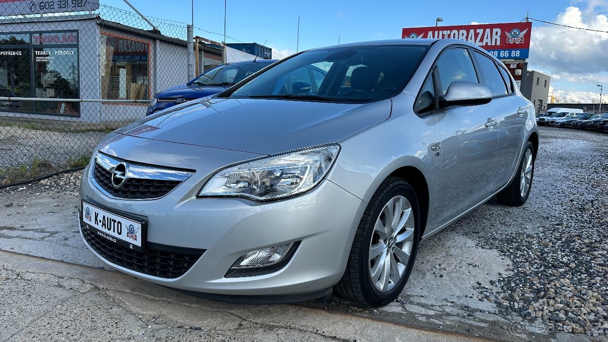 Opel Astra 1.4T 103kW ALU,Tempomat