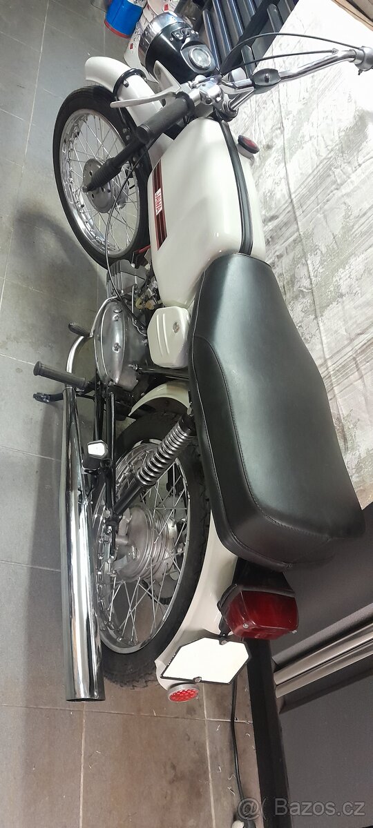 JAWA mustang