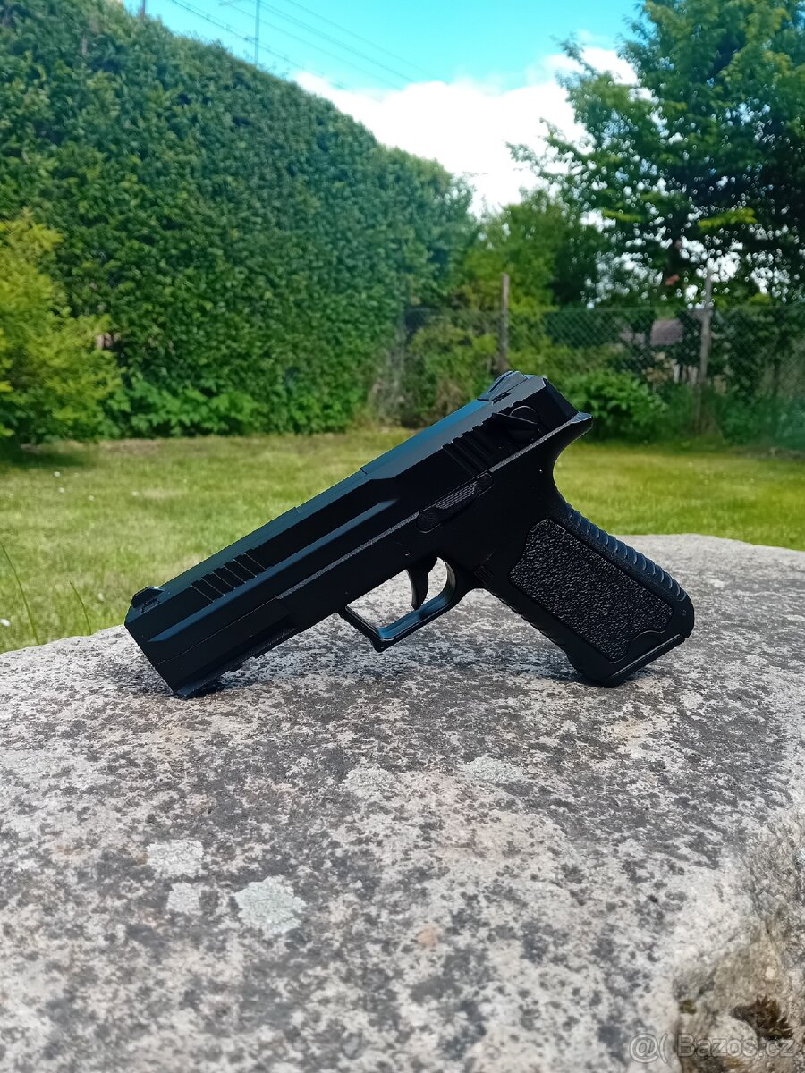 Airsoft zbraň