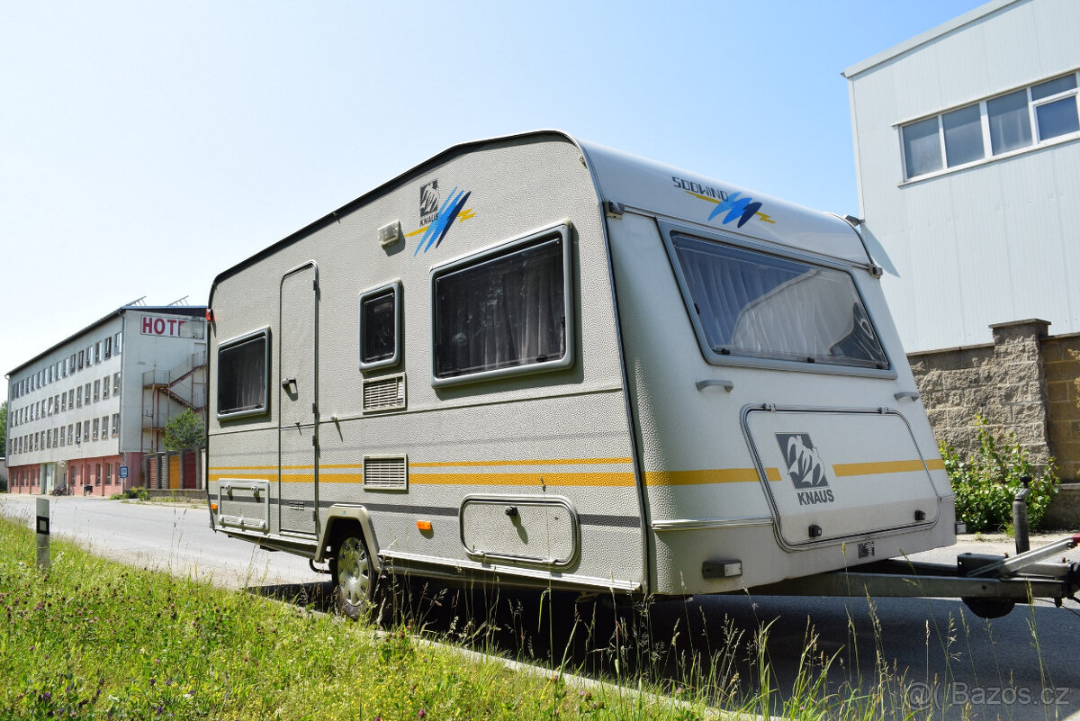 KNAUS SÜDWIND 450TU -PRO 4 OSOBY, SUPER STAV,NOSIČ KOL