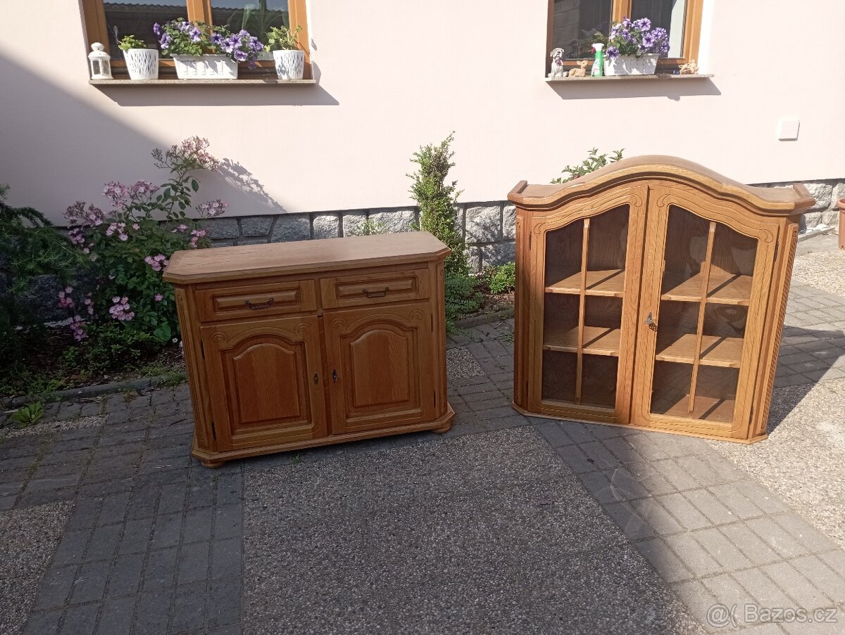 Rustikální příborník