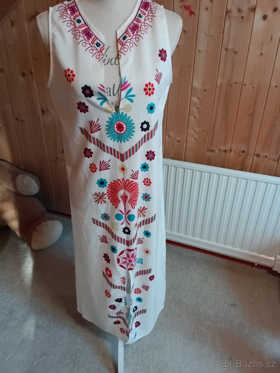 NOVÉ ŠATY M