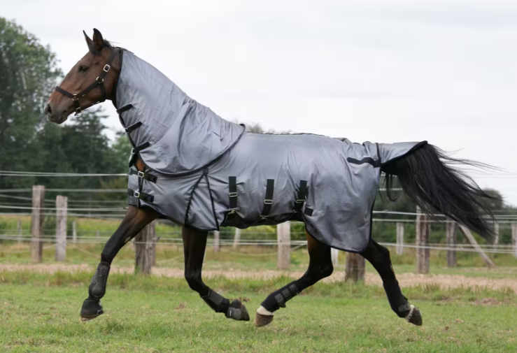 Deka proti hmyzu s krkem pro koně, vel. 145cm, Fouganza