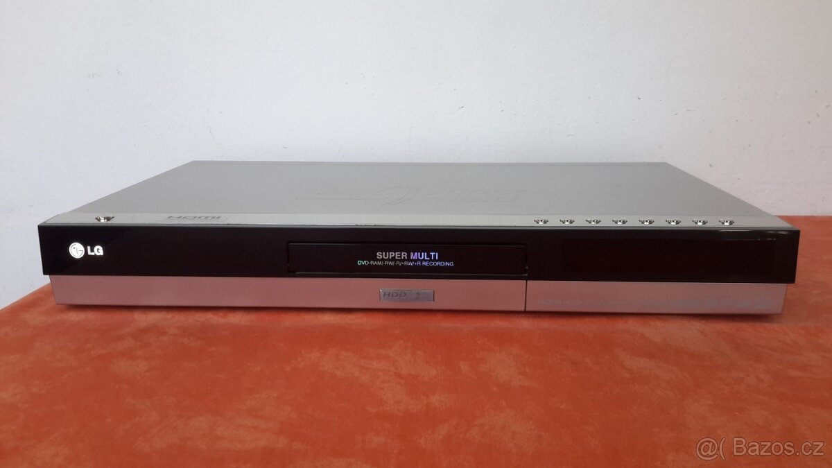 DVD rekorder s HDD LG