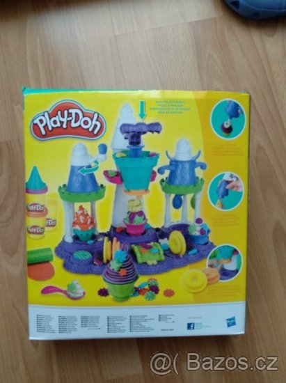 Play Doh - zmrzlionovač - palác