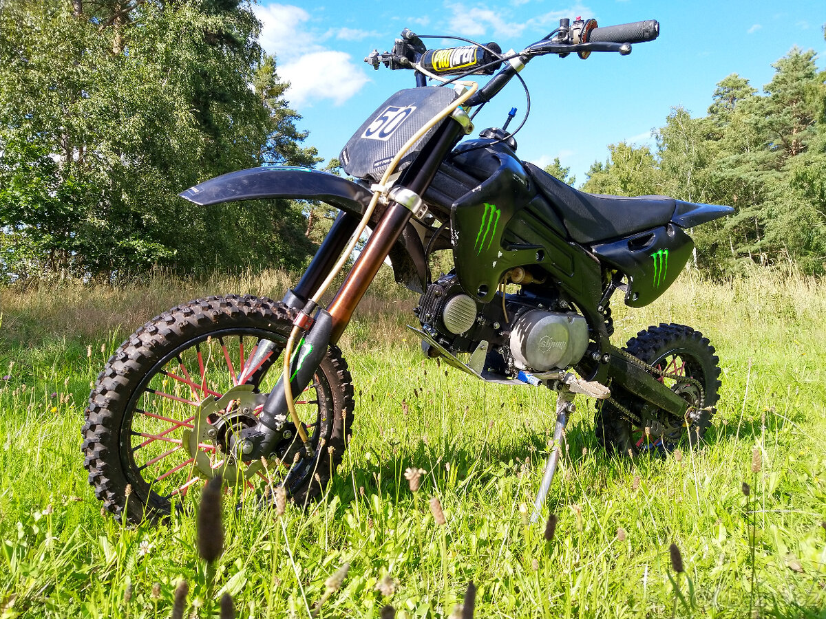 STOMP 125cc 4T