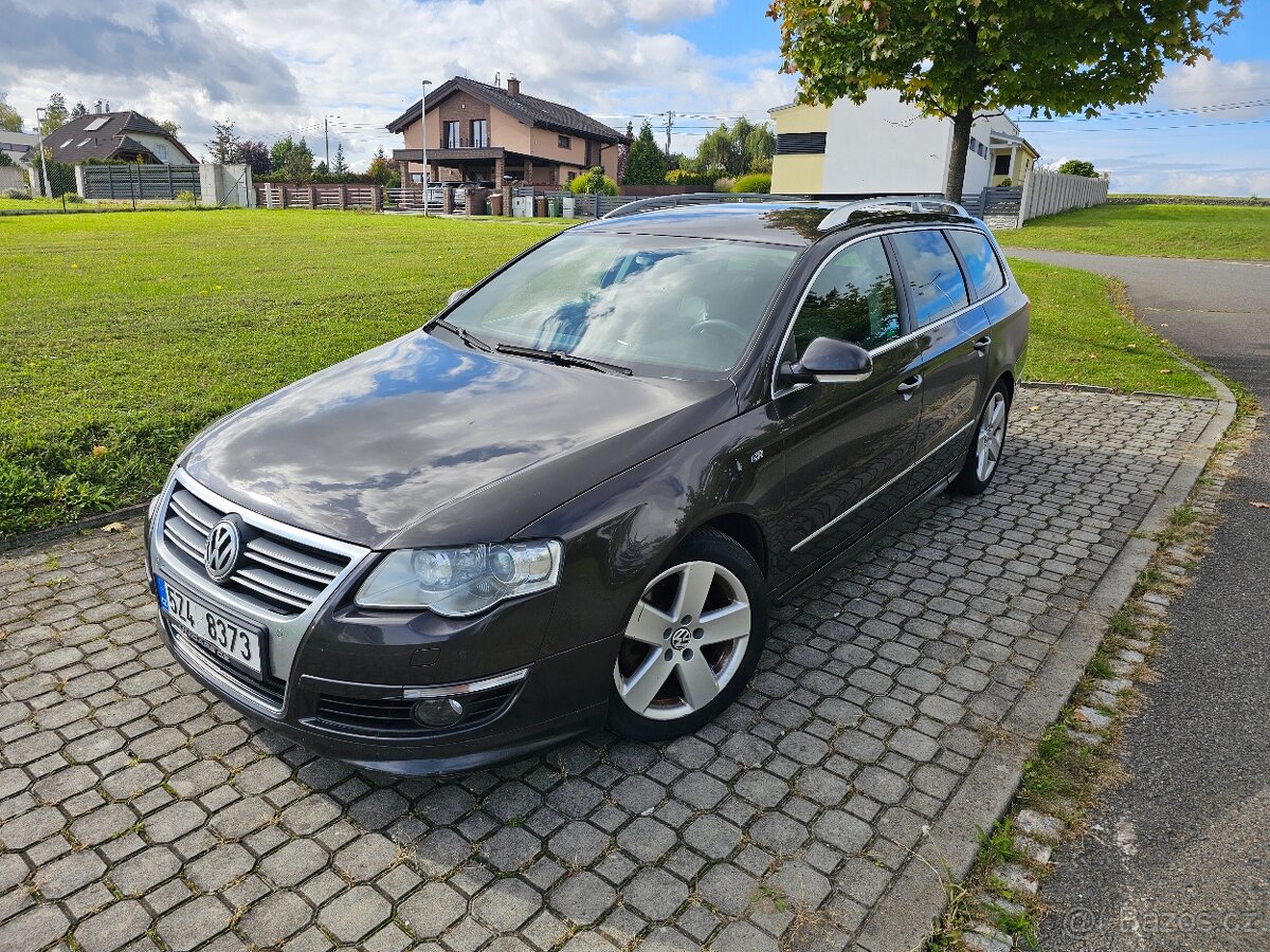 PASSAT B6 2.0 TDI 4X4 R-LINE 2011 DCC VYHŘÍVANÉ ČELNÍ SKLO