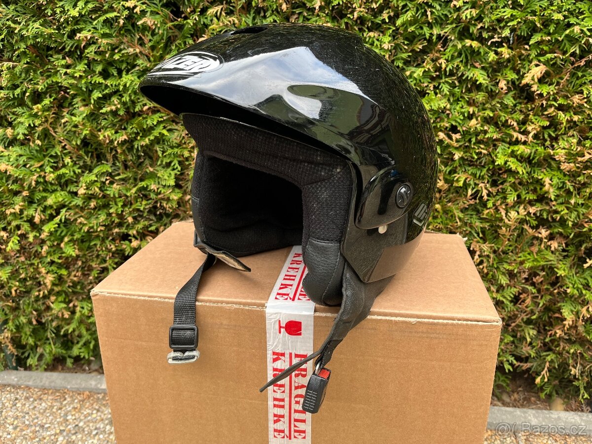 Moto helma Lazer S