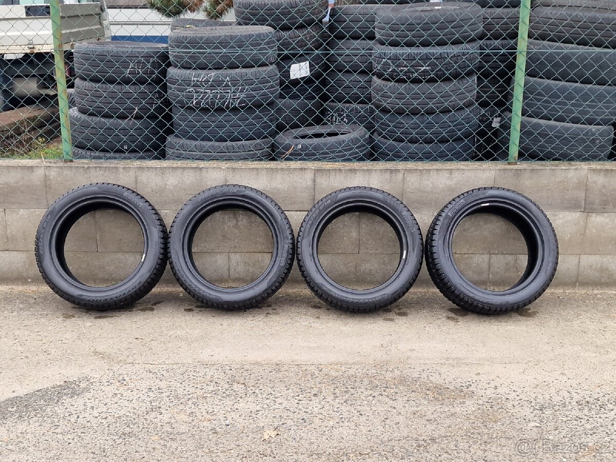 215/55/18 Zimni pneu Pirelli Sottozero 3 Winter