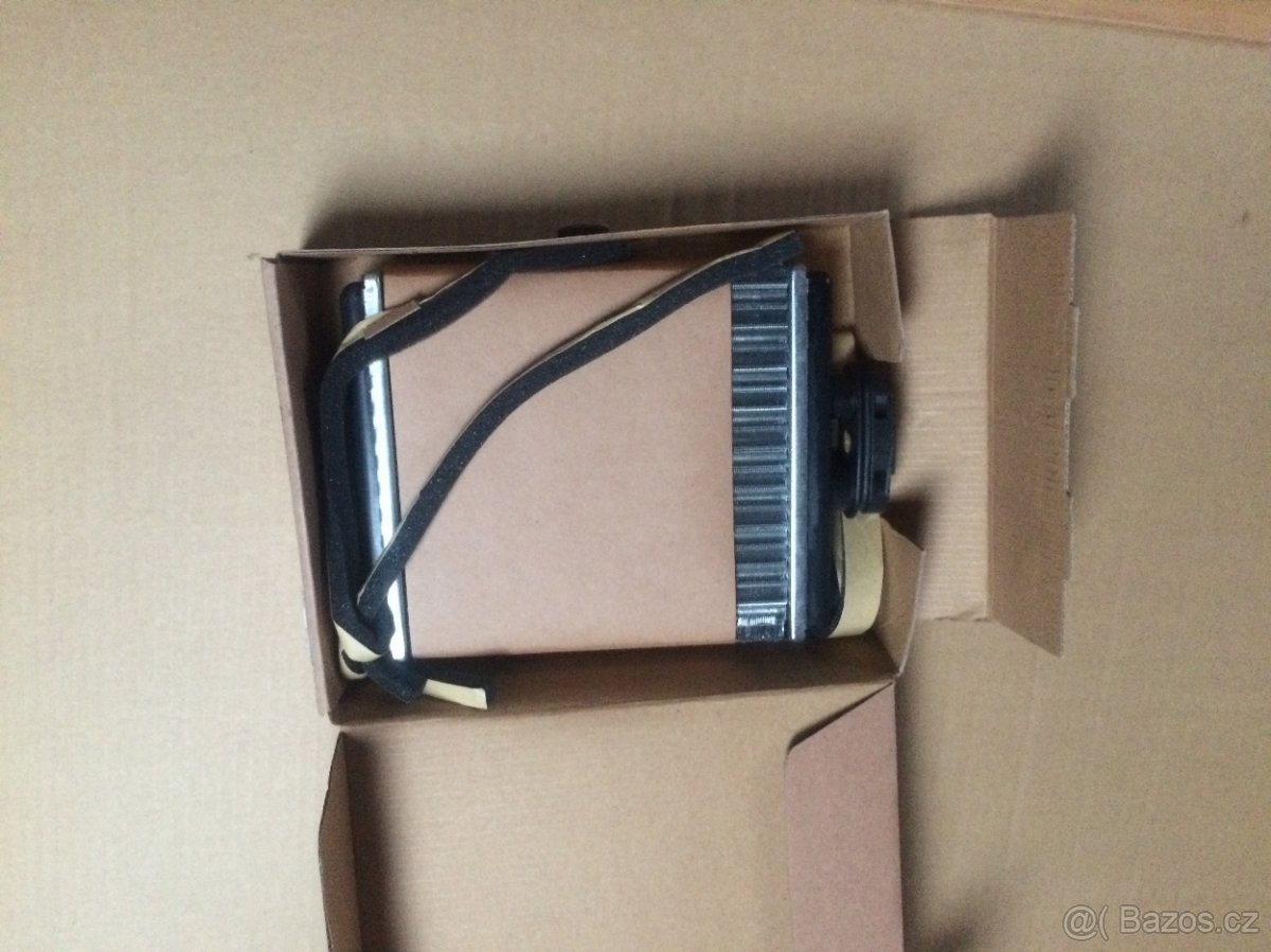 Prodám radiátor topení Fabia I. a II, Rapid, Roomster, Polo,