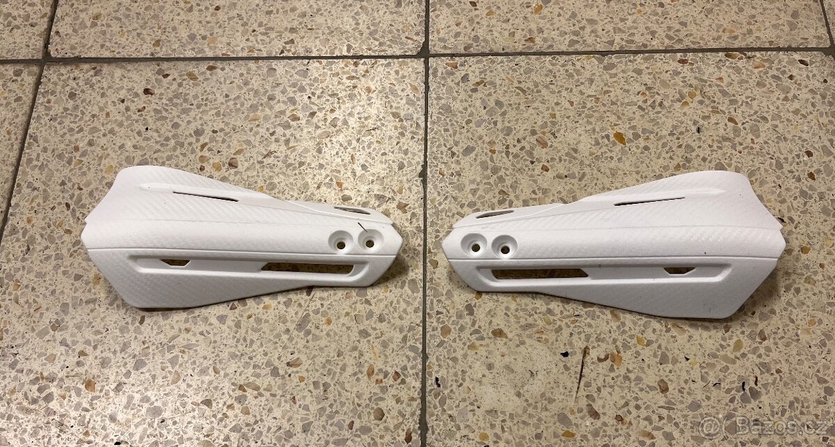 Chrániče páček na řidítka moto