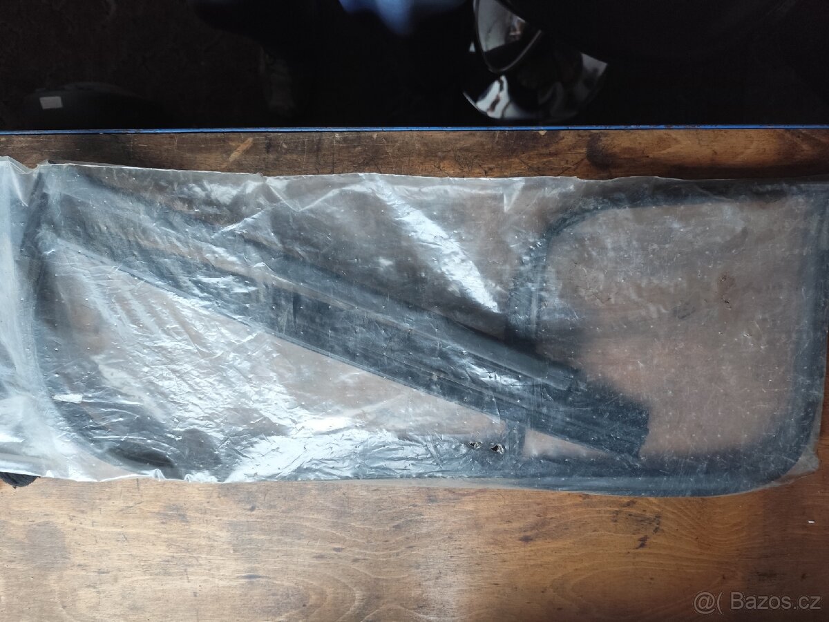 Těsnění okna BMW E46 sedan