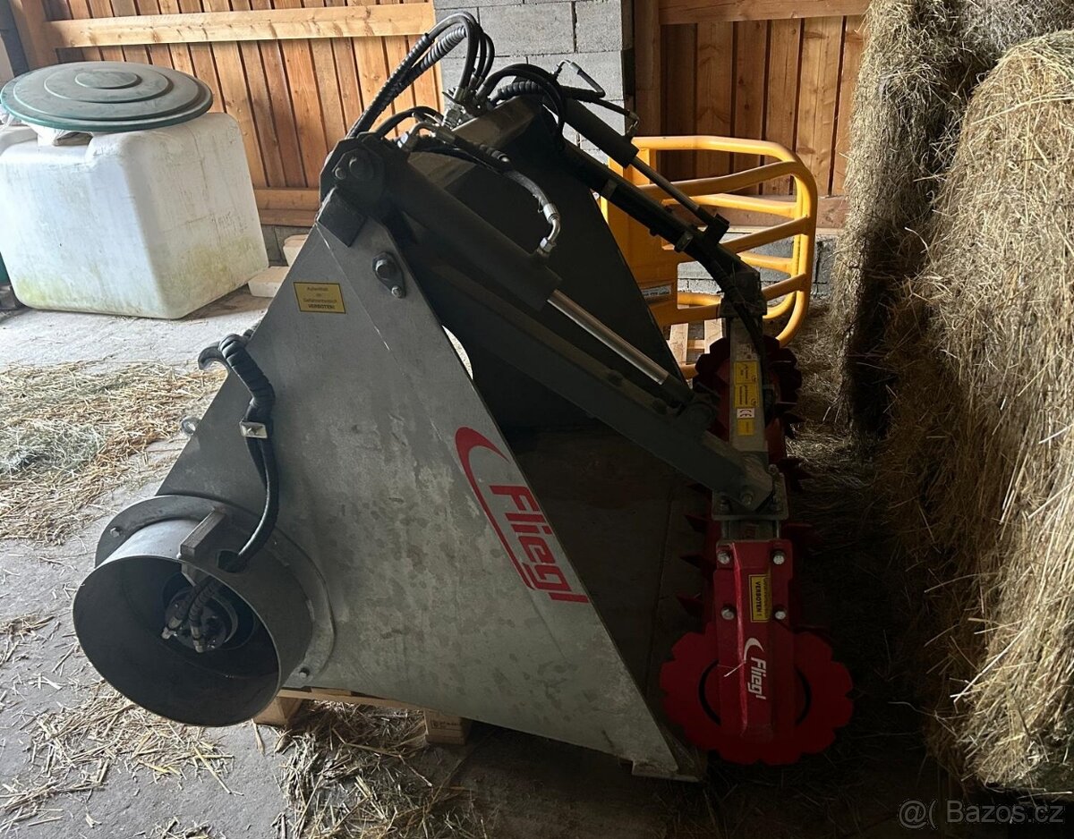 Silážní lopata s frézou