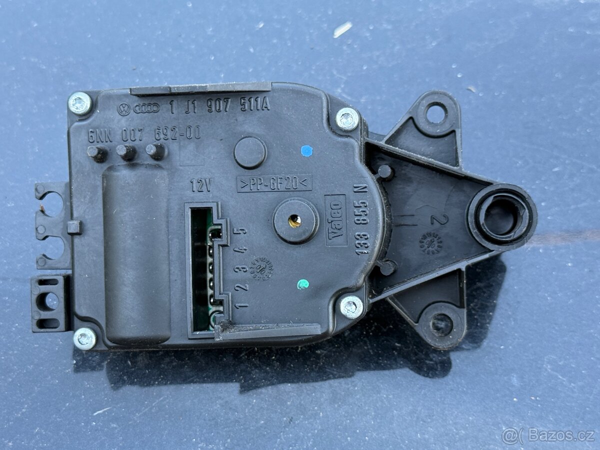 Servomotor nastavení klimatizace V71